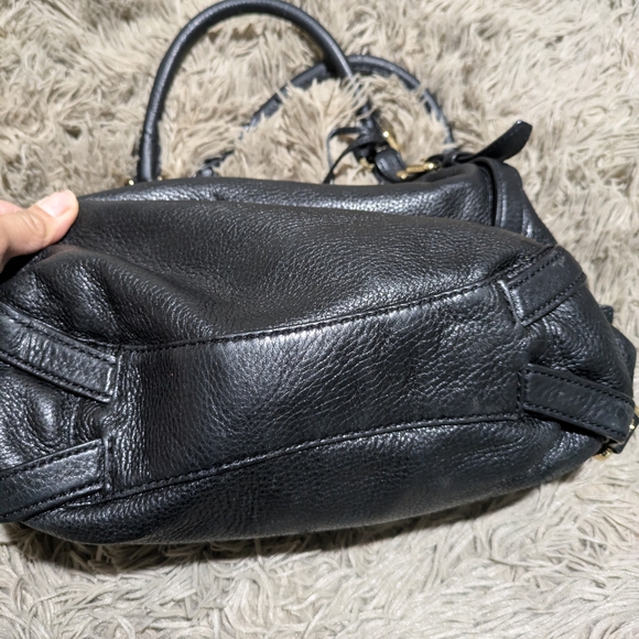 Michael Kors Black Leather Shoulder Bag with Gold Accents - Picture 6 of 14